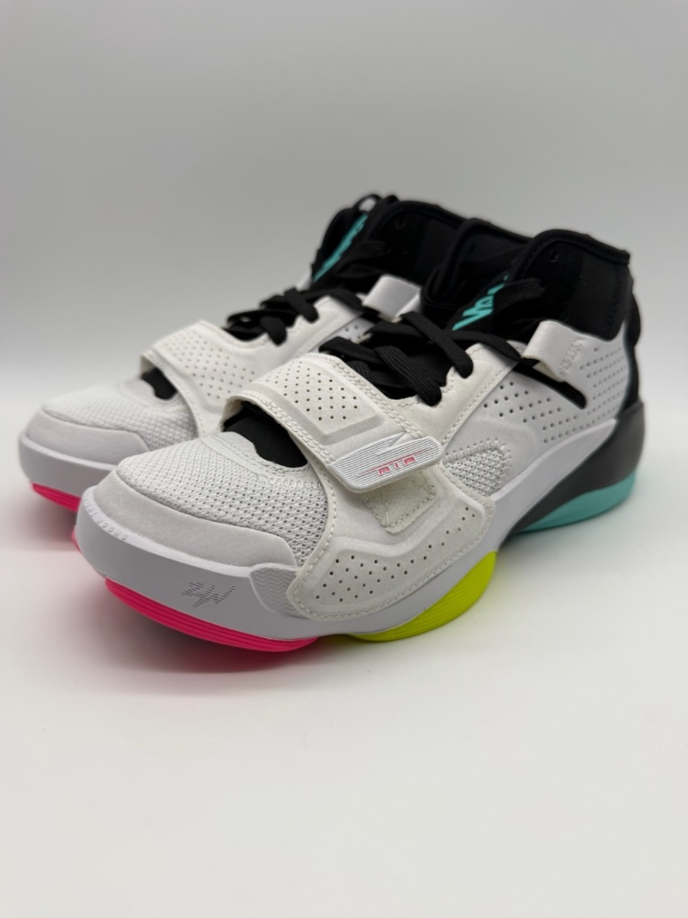 Nike Jordan Zion Williamson 2 Duke White Black Neon Basketball 6Y DO9514-107